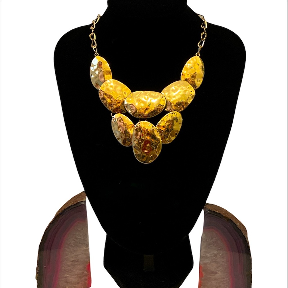 🆕New Directions: NWT Gold, Hammered Look Necklace